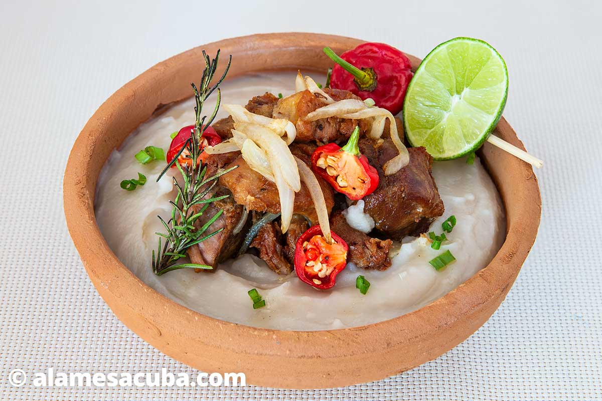 Fried pork pieces (200g)