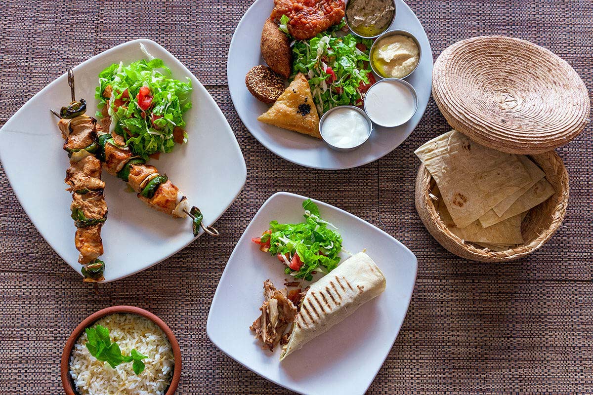 Shish Taouk (Brochetas de Pollo Asadas con Pimiento y Cebolla)