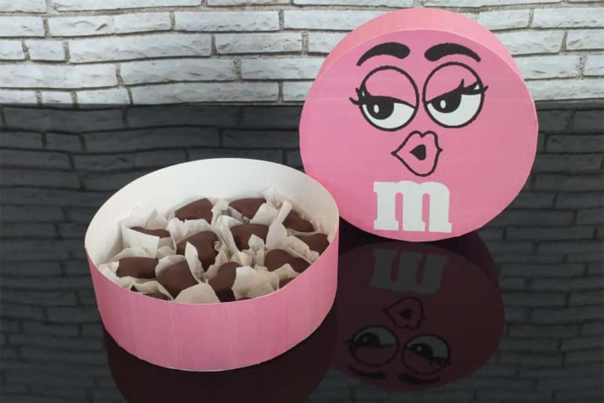 15 Chocolates Pink M M Box Delivery Service