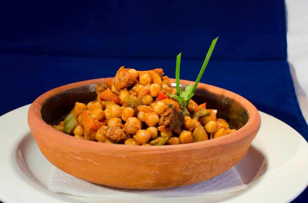 Ajiaco Café Garbanzos fritos con cerdo y chorizo (300 g) Envío a