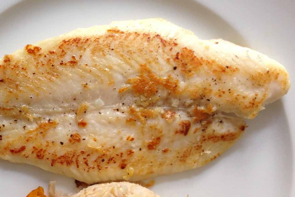 Grilled fish fillet (200 g) + Side dishes Delivery Service